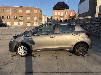 Toyota Yaris 1.5I - 16V HYBRID picture 21