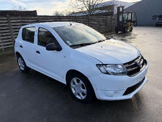 skadebil auto Dacia Sandero  2014/4