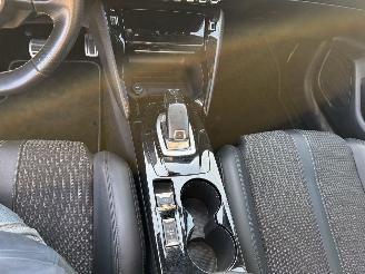 Peugeot 208 GT AUTOMATIC picture 13