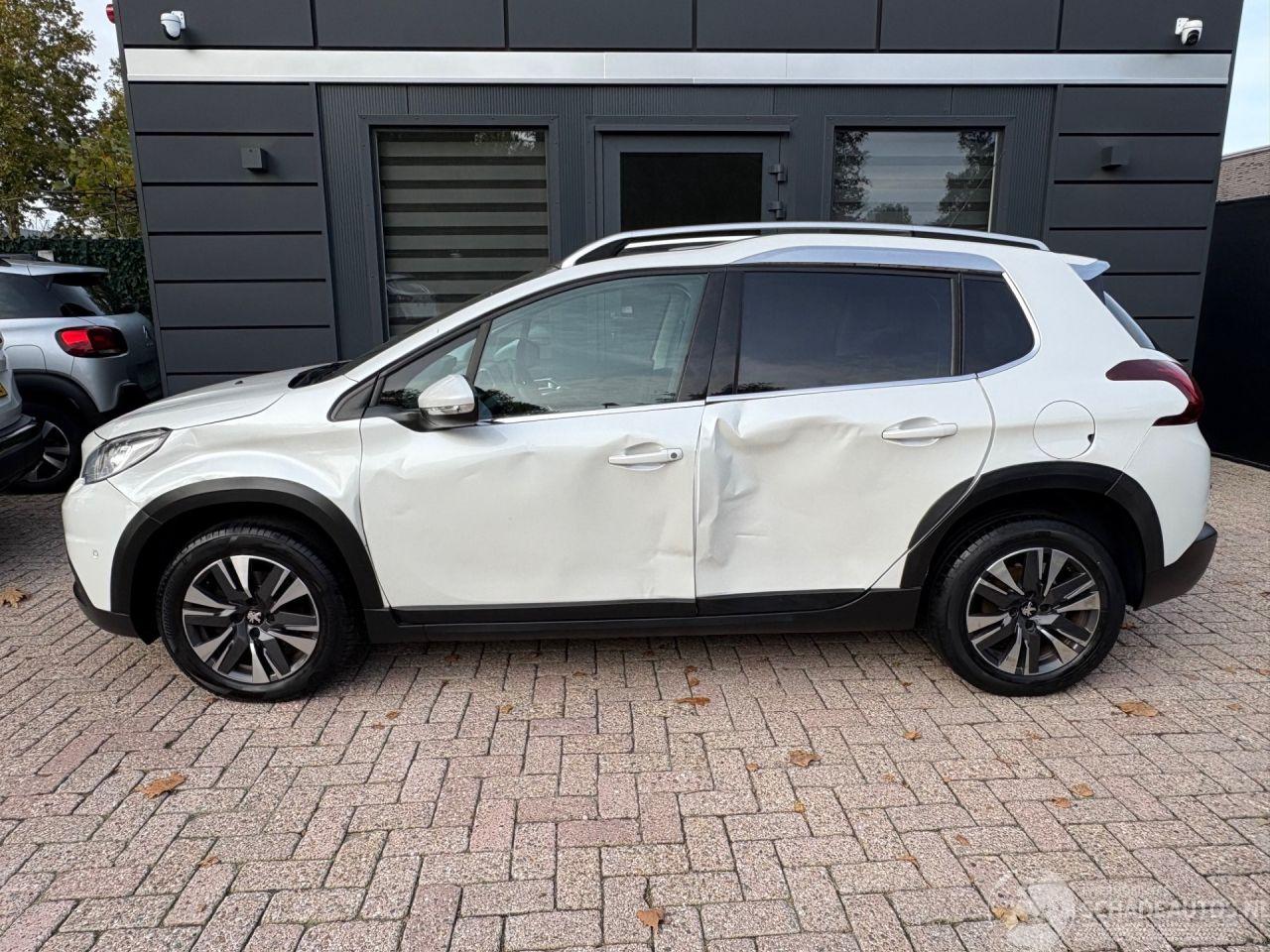 Peugeot 2008 1.2 PureTech Allure | Navi Panoramadak Camera