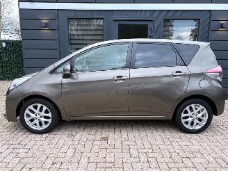 Toyota Verso S 1.3 VVT-i Dynamic | Navi Panoramadak Camera picture 3