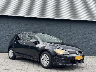 damaged passenger cars Volkswagen Golf 1.6TDI DSG NAP 2014/1