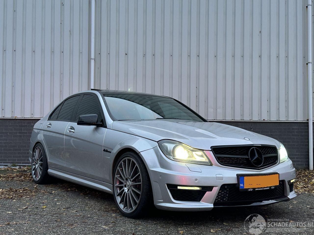 Mercedes C-klasse 6.2 V8 Biturbo AMG