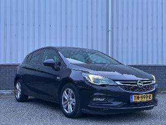 Auto incidentate Opel Astra 1.0 innovation AUTOMAAT 2017/1