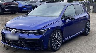 Volkswagen Golf 2.0TSI R Panorama picture 4