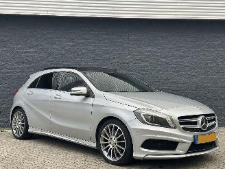 skadebil auto Mercedes A-klasse A180 AMG Line Panorama Alcantara Led 2013/1