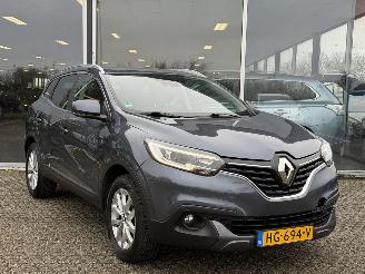 Schadeauto Renault Kadjar 1.2 TCe Intens Bose NAP 2015/10