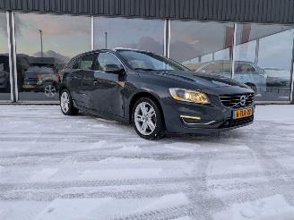 Avarii autoturisme Volvo V-60 2.4 D6 AWD Plug-In Hybrid Summum 2014/3
