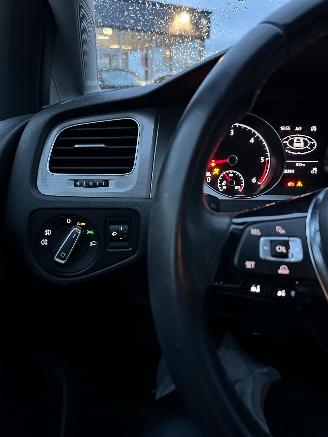 Volkswagen Golf 1.6 TDI Comfortline BlueMotion picture 12