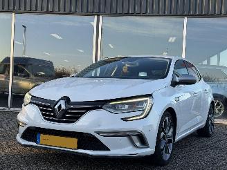 Vaurioauto  passenger cars Renault Mégane 1.2 TCe GT-Line 2017/2
