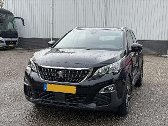 Voiture accidenté Peugeot 3008 1.2 PureTech Allure Automaat 2017/3