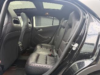 Mercedes GLA 200 CDI AMG PANO/AUTOMAAT/LED picture 11