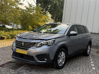 Auto incidentate Peugeot 5008 1.2 Benzine 7persoons 2018/8