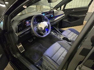 Volkswagen Golf R Black Edetion picture 11