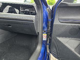 Volkswagen Passat  picture 21