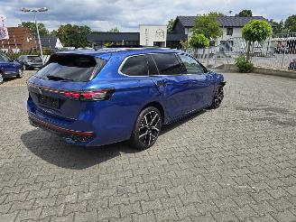 Volkswagen Passat  picture 4