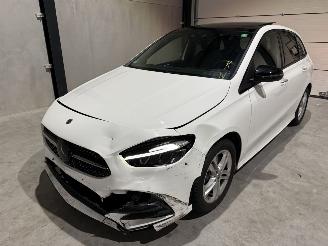 Damaged car Mercedes B-klasse 250e AMG LINE VOL OPTIE! 2023/9