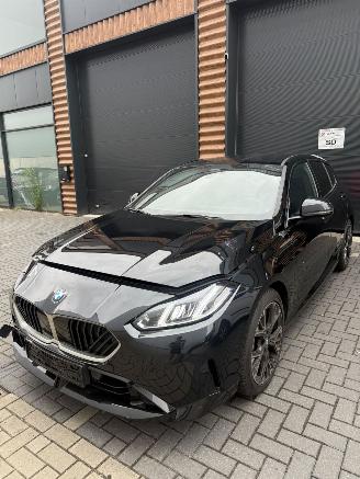 Vaurioauto  passenger cars BMW 1-serie M120i Vol M pakket - Full M package 2025/11