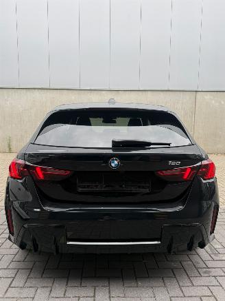 BMW 1-serie M120i Vol M pakket - Full M package picture 17