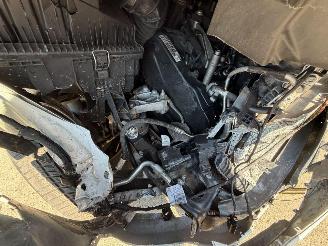 Volkswagen Transporter BULLI 2.0 TDI L1H1 28 4 MOTION NAP picture 18
