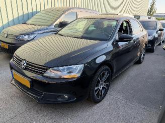 Schadeauto Volkswagen Jetta 1.4 TSI HIGHLINE DSG NAP 2012/5