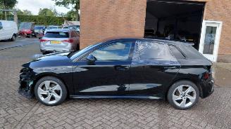 Vaurioauto  passenger cars Audi A3 1.0 tfsi  110pk navi  s line 2023/4