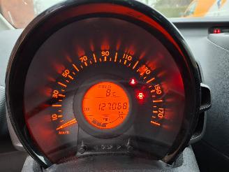 Toyota Aygo 1.0 vtti 5drs airco picture 8