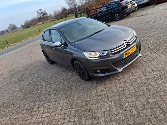 Damaged car Citroën C4 1.2i  110pk   navi clima 2016/6