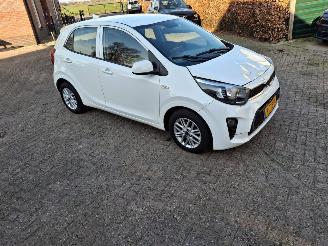 Voiture accidenté Kia Picanto 1.0 dpi  dynamic line   airco 2023/12