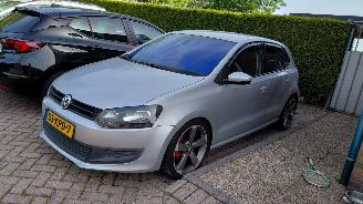 damaged passenger cars Volkswagen Polo 1.2i 69pk   5drs airco 2010/1