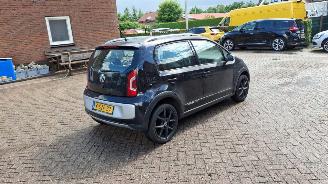 Volkswagen Up! cross up  1.0i  75pk 5drs airco picture 8