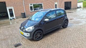 Volkswagen Up! cross up  1.0i  75pk 5drs airco picture 5