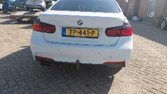 Schadeauto BMW 3-serie 318i  m sports clima 2018/9
