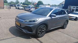 skadebil auto BYD Atto 3 204pk   clima leer pano  60kwh 2024/6