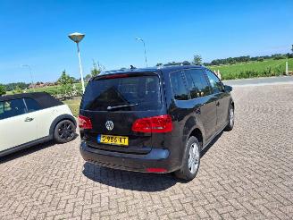 Unfallwagen Volkswagen Touran 1.4 tsi  140pk  automaat   7 persoons 2012/7