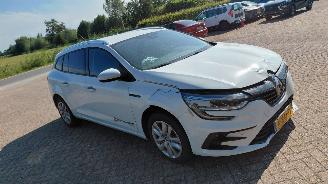 Coche accidentado Renault Mégane 1.3 tce  103kw  automaat   140pk  navi clima 2022/1