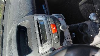 Peugeot 107 1.0i 5drs airco picture 7