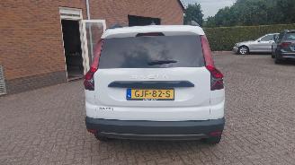 Dacia Jogger 1.0 tce  110pk navi 7 zitter picture 3