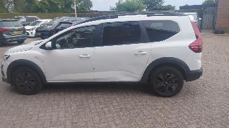 Dacia Jogger 1.0 tce  110pk navi 7 zitter picture 4