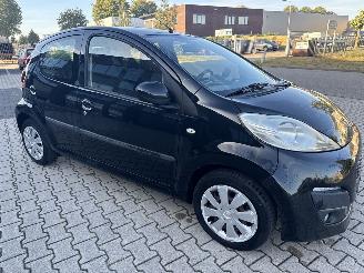 Peugeot 107 1.0 ACTIVE AIRCO RIJDBARE SCHADE! BOUWJAAR 2013  1750 EURO picture 6