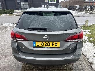 Opel Astra 1.4 TURBO BUSINESS EXCUTIVE LICHTE SCHADE! BOUWJAAR 2017 4999 picture 4
