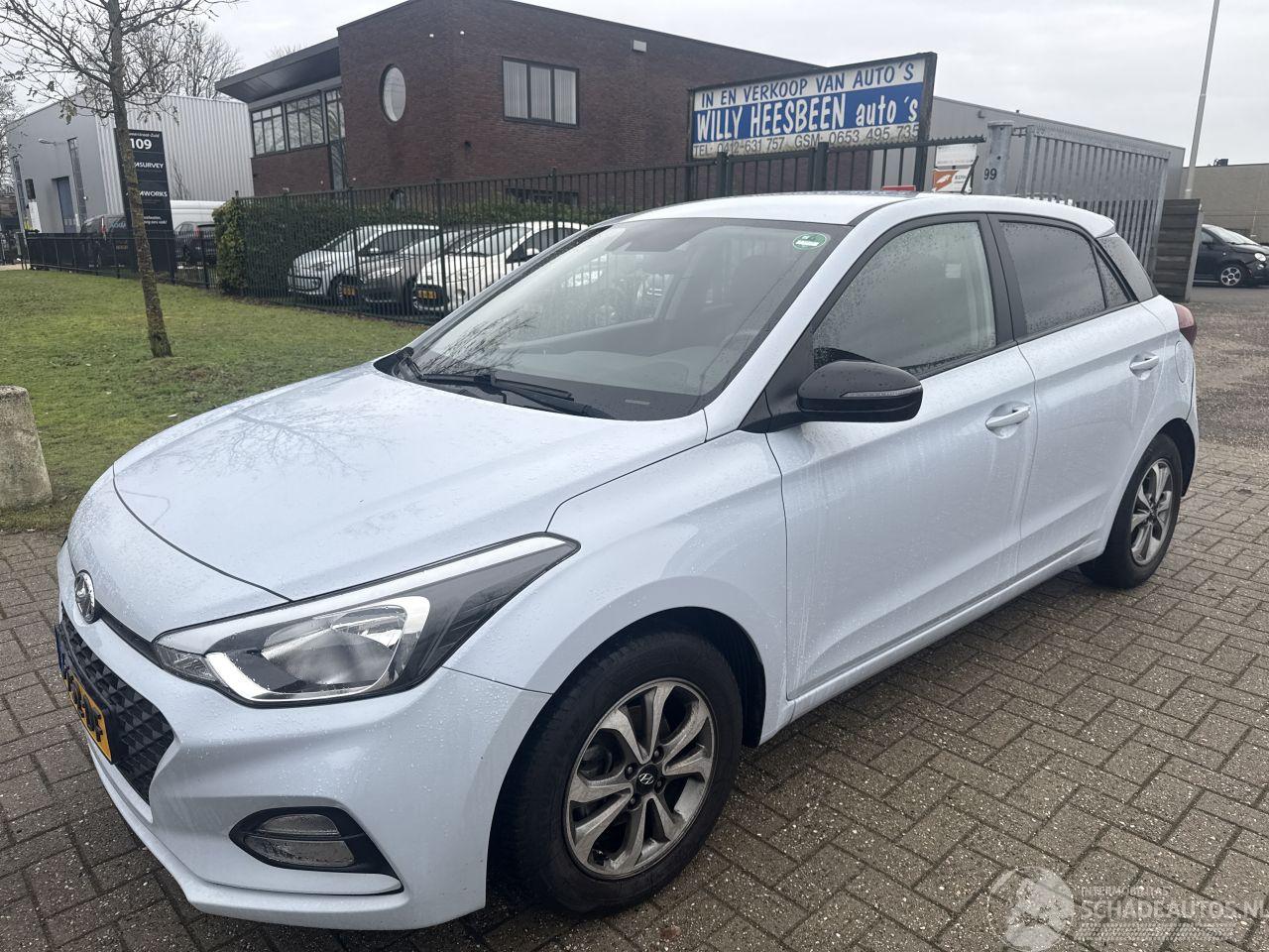 Hyundai I-20 ACTIVE NIEUW MODEL RIJDBARE SCHADE! BOUWJAAR 2020 5999 VAST