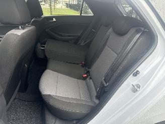 Hyundai I-20 ACTIVE NIEUW MODEL RIJDBARE SCHADE! BOUWJAAR 2020 5999 VAST picture 9