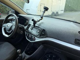 Kia Picanto 1.0 CVVT picture 12