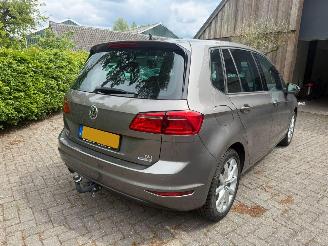 uszkodzony samochody osobowe Volkswagen Golf Sportsvan 1.2 TSI AUT LOUNGE NAVI CAMERA ACC 2015/2