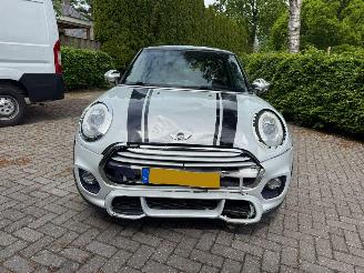 Mini Cooper 1.5 JWC PAKKET NL NAVI AIRCO LUXE UITVOERING picture 9