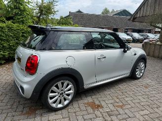 Mini Cooper 1.5 JWC PAKKET NL NAVI AIRCO LUXE UITVOERING picture 3