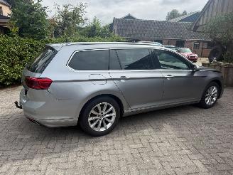 Volkswagen Passat 1.4 TSI PHEV GTE PANO NL AUTO picture 4