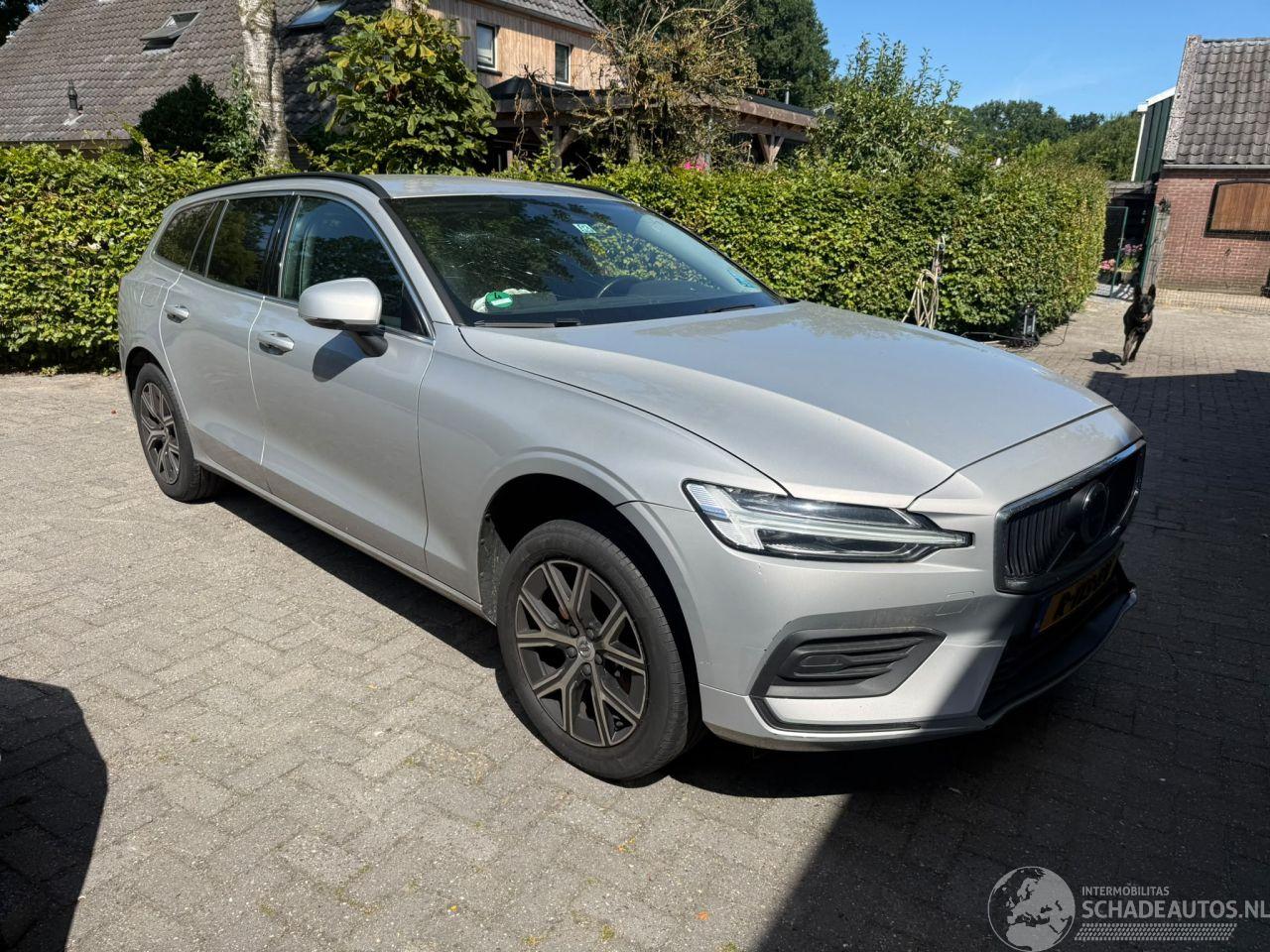 Volvo V-60 2.0 B3 CORE NL AUTO KM NAP