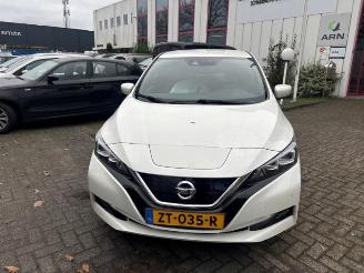 Nissan Leaf Leaf (ZE1), Hatchback, 2017 39/40kWh picture 1